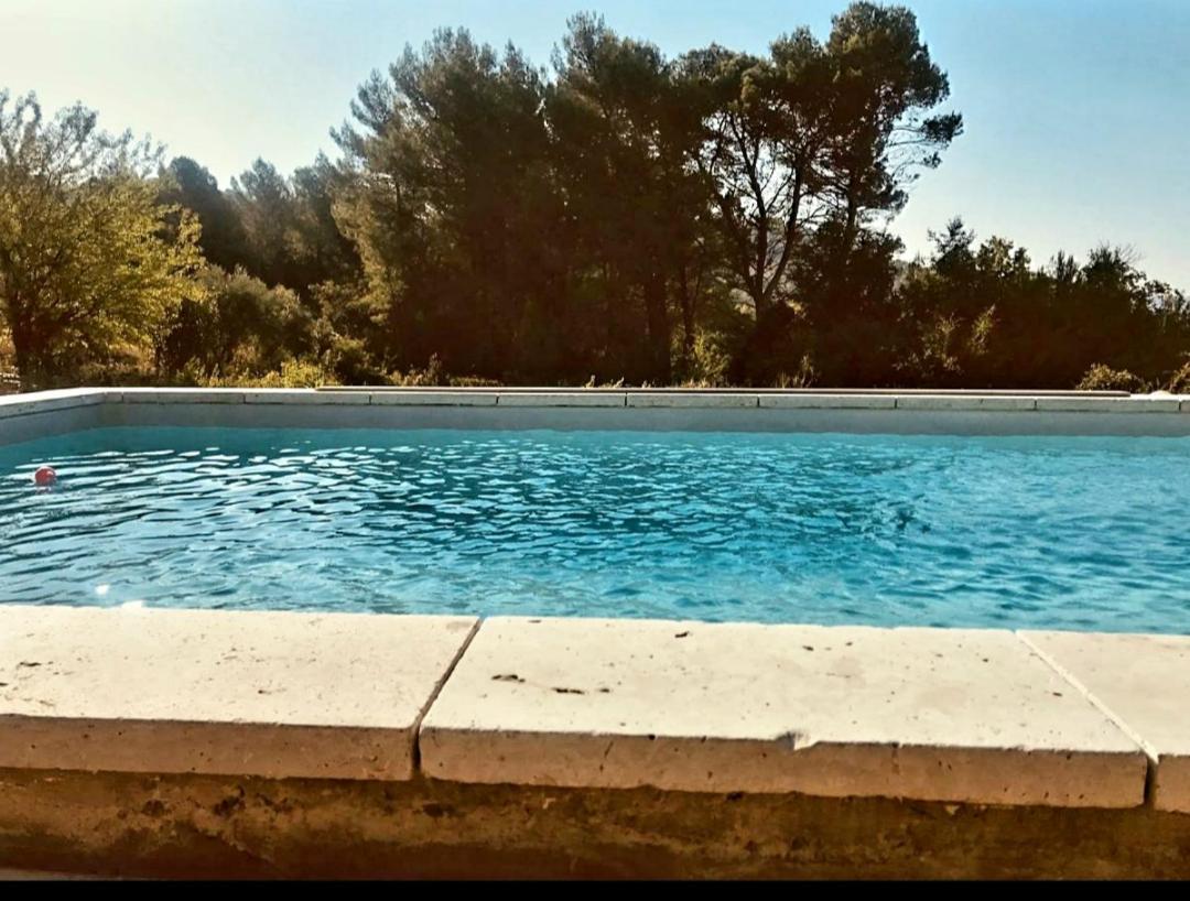 Bastide Bellugue Maison d'hôtes à La Ferme à 3 minutes de Lourmarin Cadenet Exterior foto