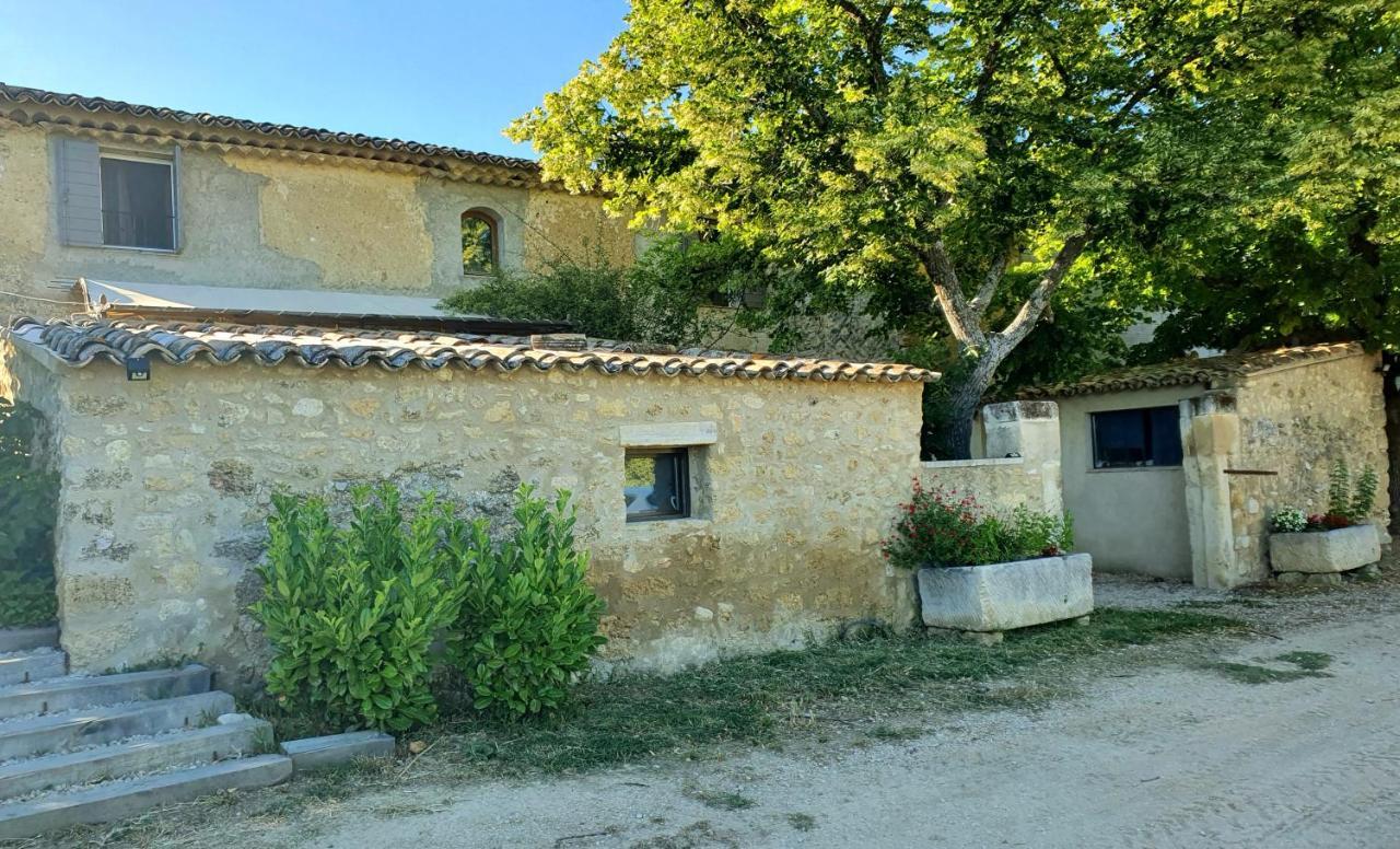Bastide Bellugue Maison d'hôtes à La Ferme à 3 minutes de Lourmarin Cadenet Exterior foto