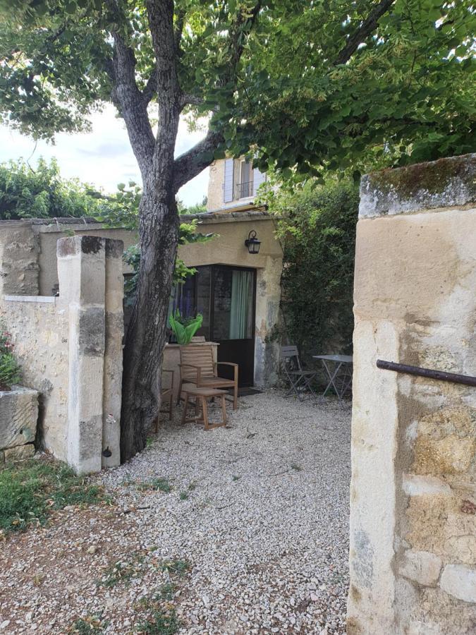 Bastide Bellugue Maison d'hôtes à La Ferme à 3 minutes de Lourmarin Cadenet Exterior foto
