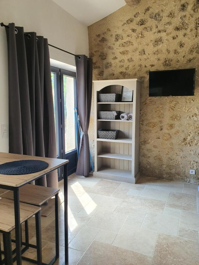 Bastide Bellugue Maison d'hôtes à La Ferme à 3 minutes de Lourmarin Cadenet Exterior foto
