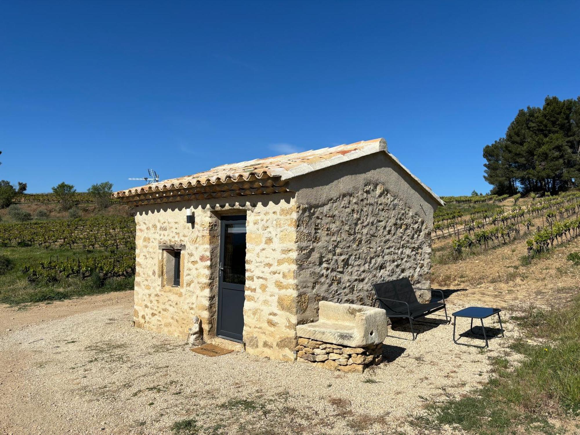 Bastide Bellugue Maison d'hôtes à La Ferme à 3 minutes de Lourmarin Acomodação com café da manhã Cadenet Exterior foto